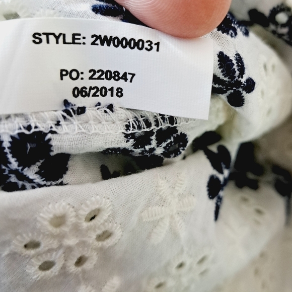 Vineyard Vines‎ Autumn Eyelet Ruffle Sleeve Floral Top - Picture 11 of 12